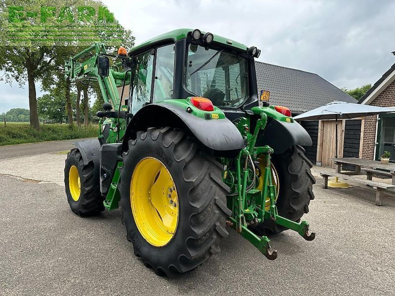 John Deere 6130m command quad+frontlader 623r - Traktor: 3 kép. John Deere 6130m command quad+frontlader 623r - Traktor: 3 kép.