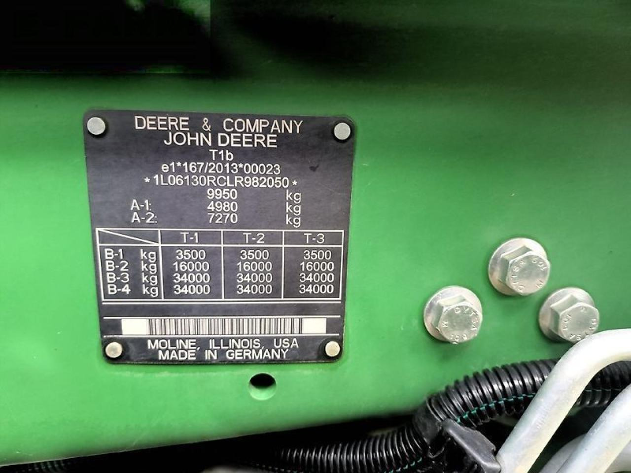 Traktor John Deere 6130r: 13 kép.