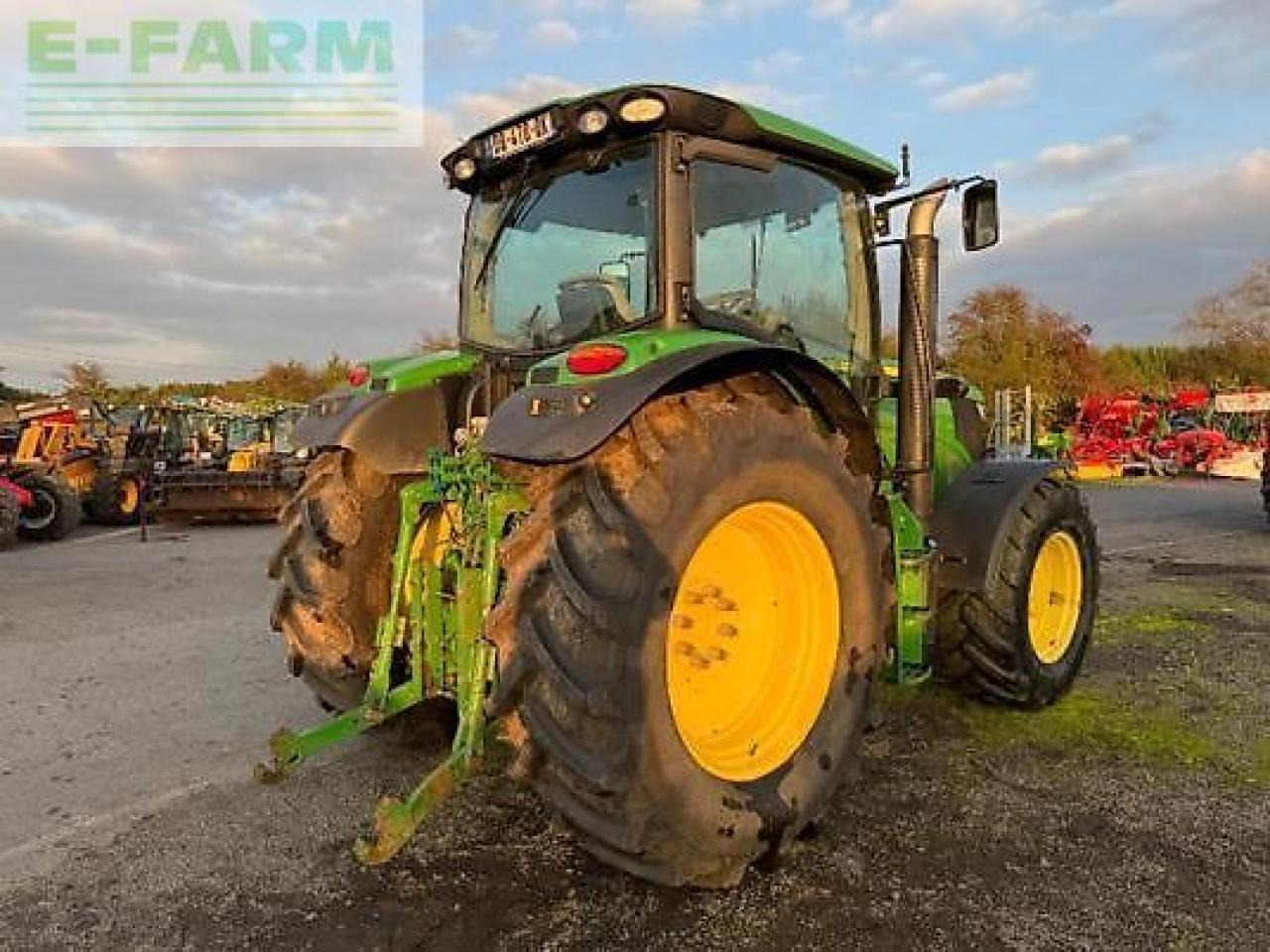 John Deere 6140r - Traktor: 4 kép. John Deere 6140r - Traktor: 4 kép.