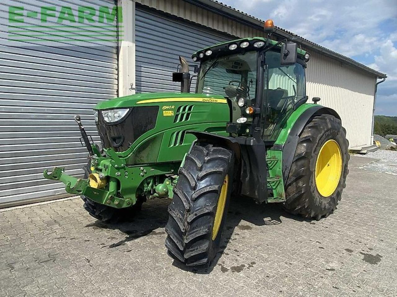John Deere 6140r - Traktor: 2 kép. John Deere 6140r - Traktor: 2 kép.