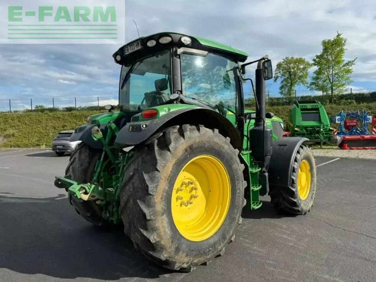 John Deere 6145 r autoquad - Traktor: 4 kép. John Deere 6145 r autoquad - Traktor: 4 kép.