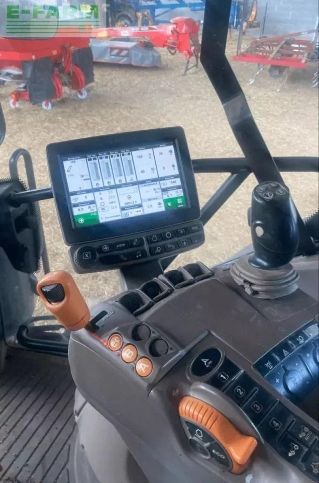 John Deere 6145r - Traktor: 5 kép. John Deere 6145r - Traktor: 5 kép.