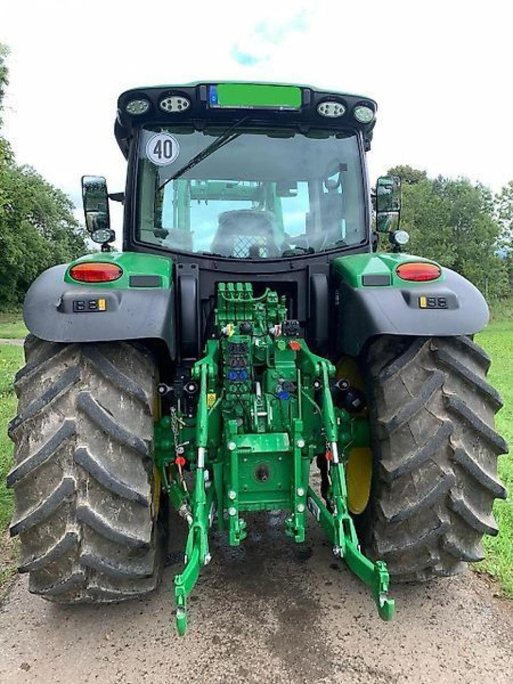 John Deere 6145r - Traktor: 4 kép. John Deere 6145r - Traktor: 4 kép.