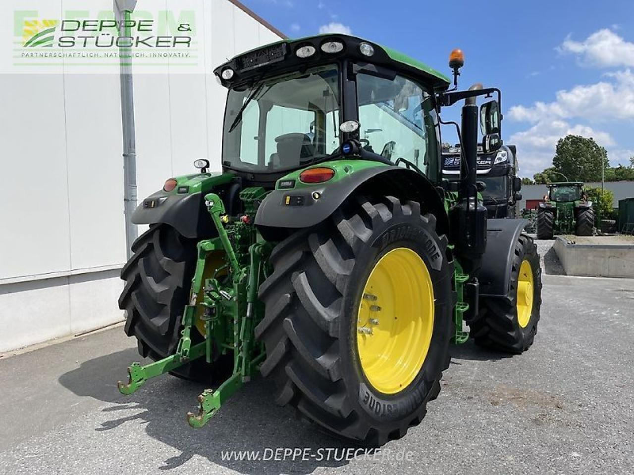 John Deere 6145r commandpro - Traktor: 3 kép. John Deere 6145r commandpro - Traktor: 3 kép.