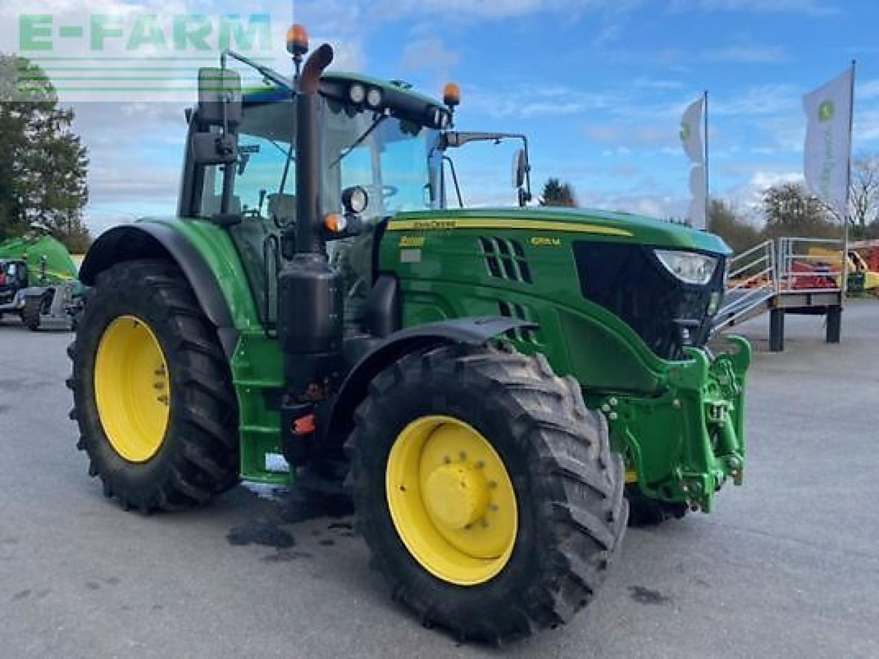 John Deere 6155m - Traktor: 3 kép. John Deere 6155m - Traktor: 3 kép.
