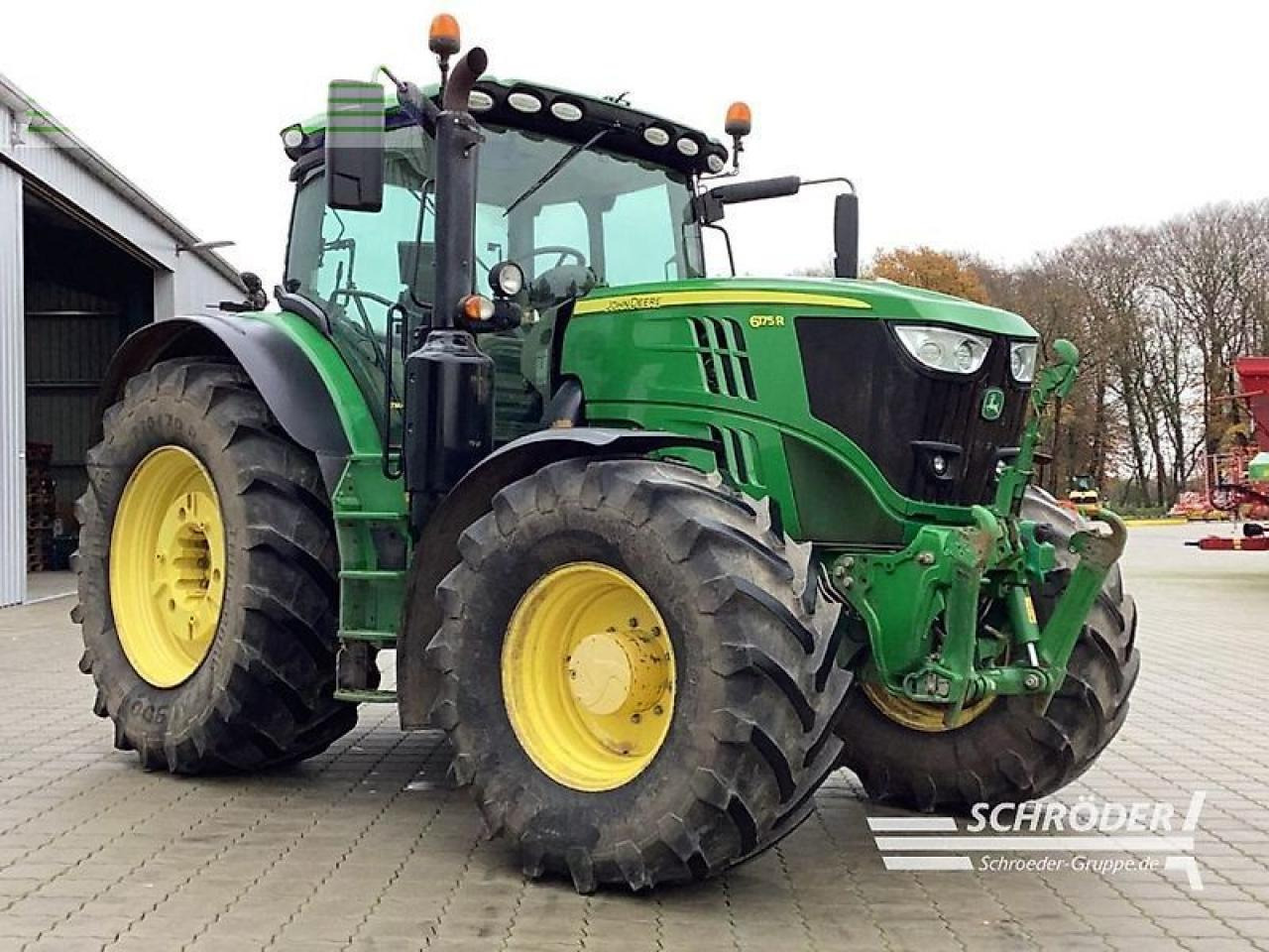 John Deere 6175 r - Traktor: 3 kép. John Deere 6175 r - Traktor: 3 kép.