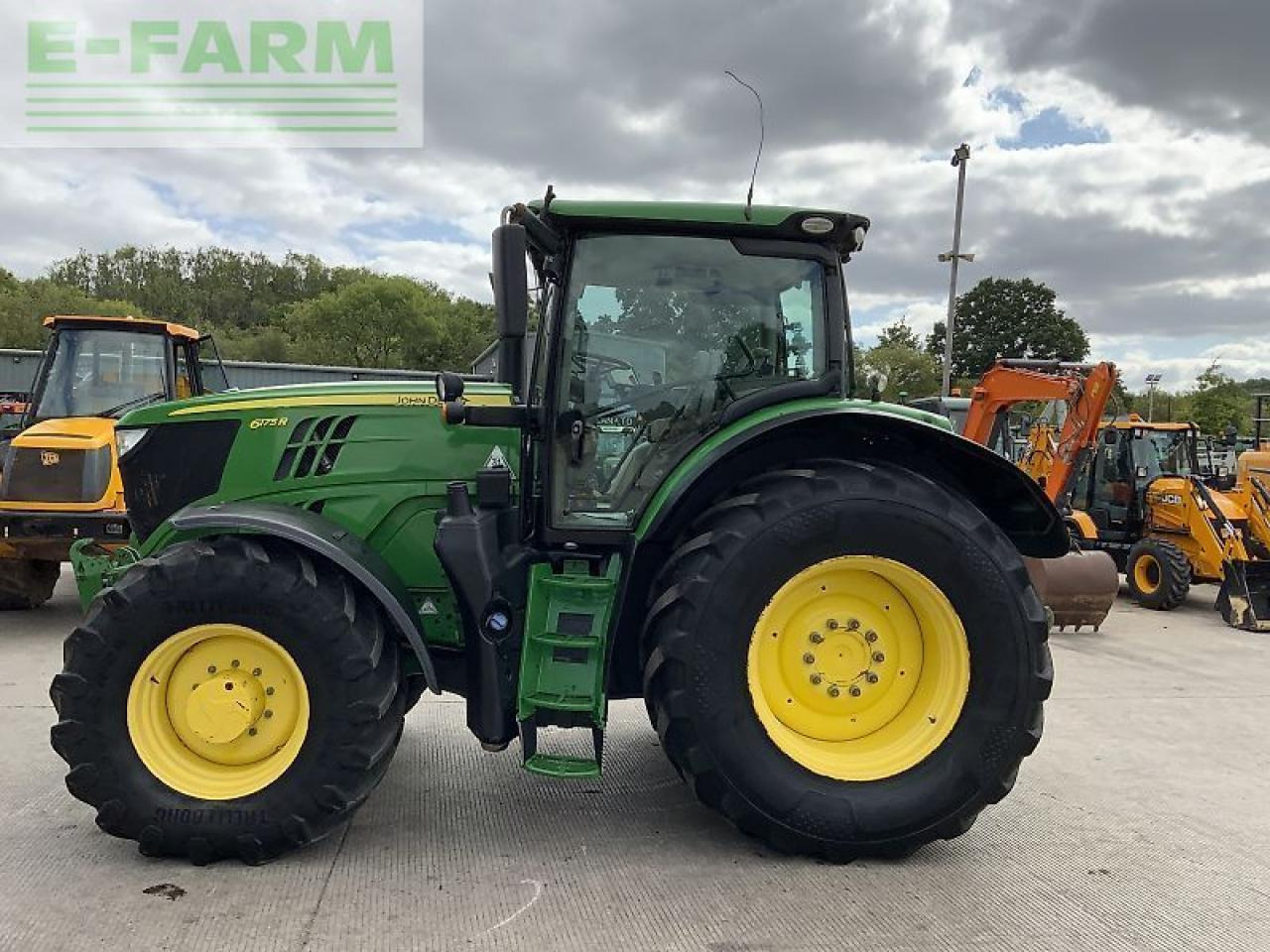 John Deere 6175r tractor (st24009) - Traktor: 5 kép. John Deere 6175r tractor (st24009) - Traktor: 5 kép.