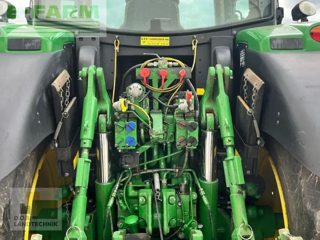 Traktor John Deere 6190r: 7 kép. Traktor John Deere 6190r: 7 kép.
