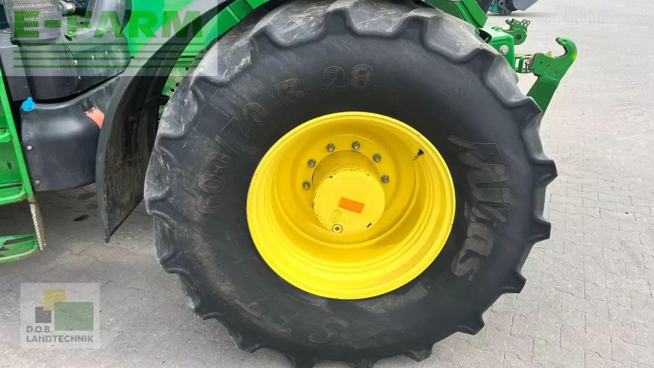 Traktor John Deere 6190r: 9 kép. Traktor John Deere 6190r: 9 kép.
