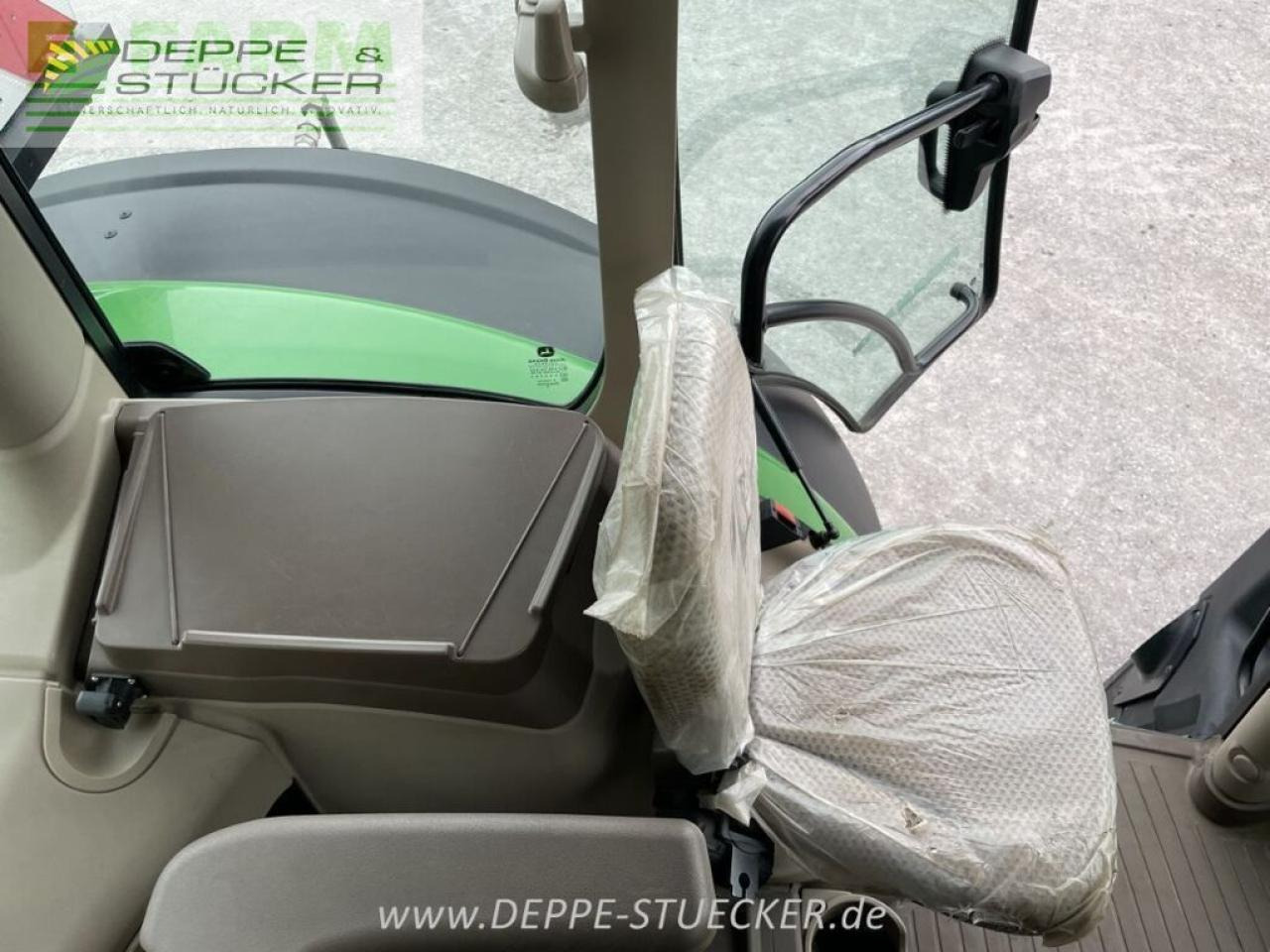 John Deere 6195r mit commandpro - Traktor: 5 kép. John Deere 6195r mit commandpro - Traktor: 5 kép.