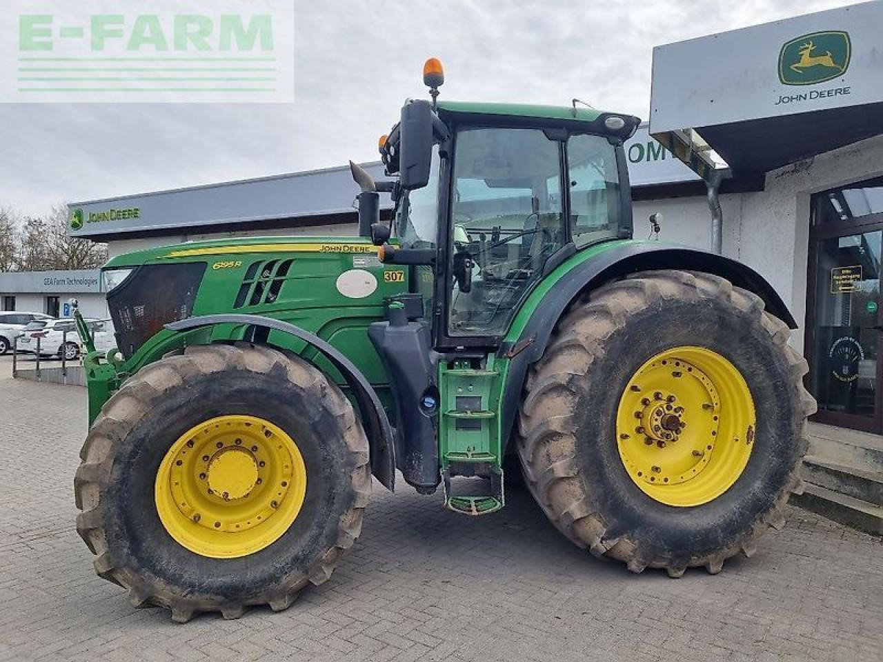 John Deere 6195r my17 ap 40 - Traktor: 2 kép. John Deere 6195r my17 ap 40 - Traktor: 2 kép.