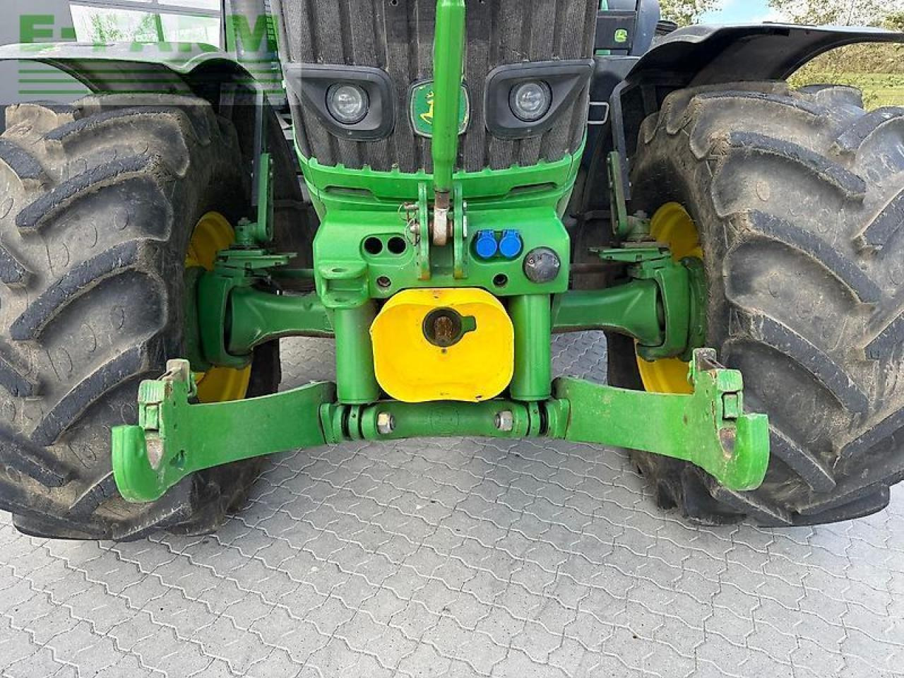 Traktor John Deere 6210: 14 kép.
