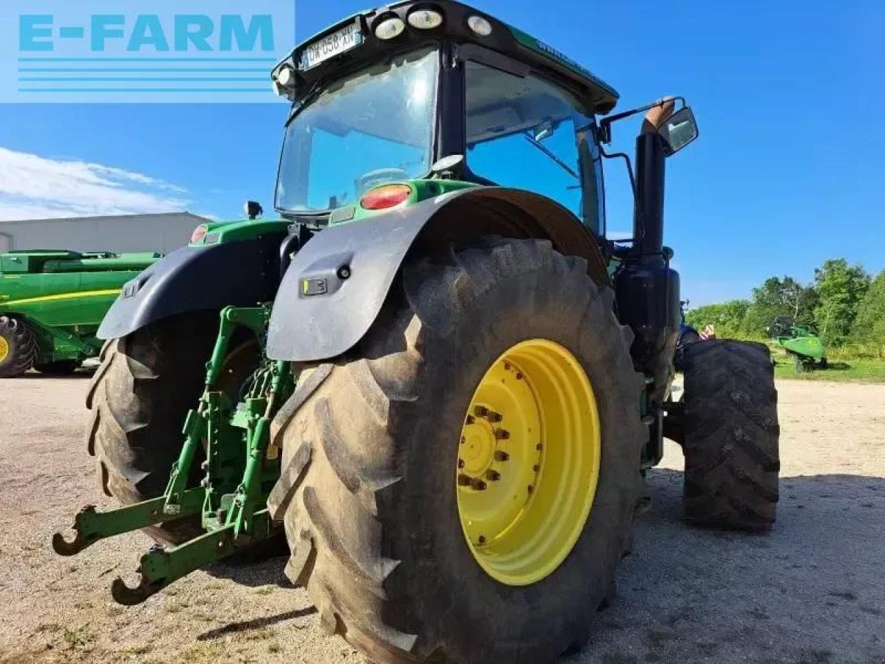 John Deere 6215r - Traktor: 4 kép. John Deere 6215r - Traktor: 4 kép.
