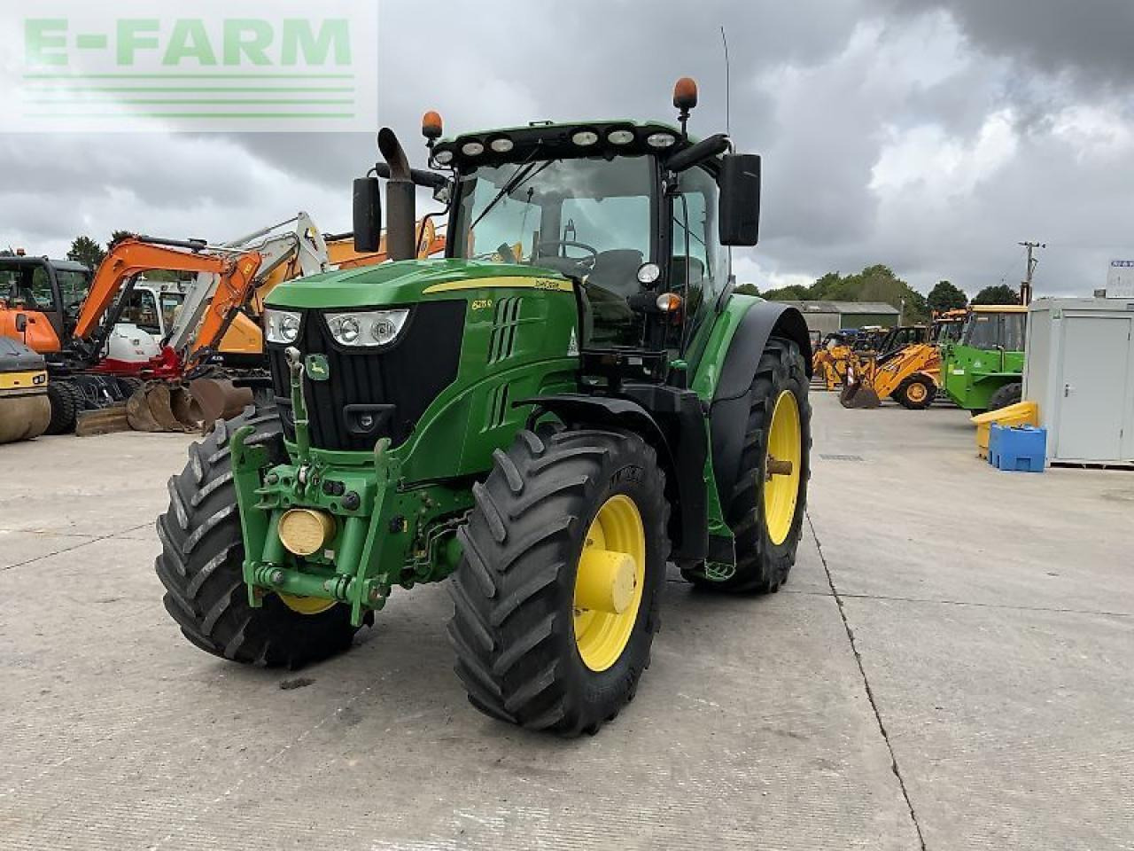 John Deere 6215r (st23802) - Traktor: 3 kép. John Deere 6215r (st23802) - Traktor: 3 kép.