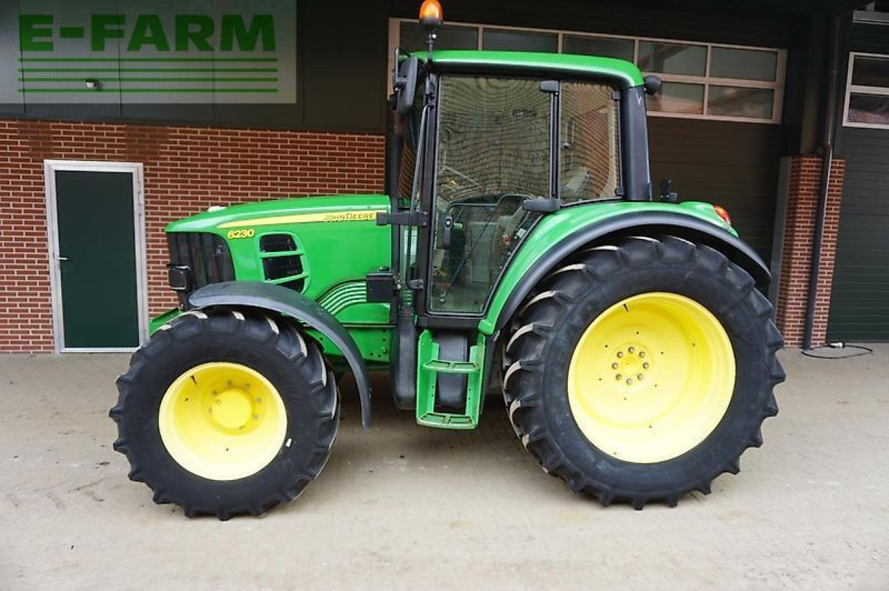 John Deere 6230 - Traktor: 4 kép. John Deere 6230 - Traktor: 4 kép.
