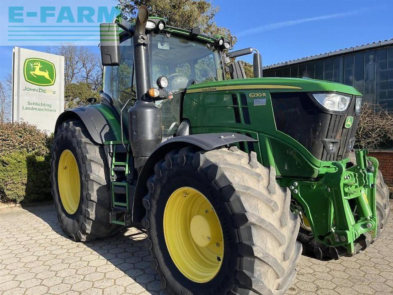 John Deere 6230r comandpro 50km at vorb. - Traktor: 1 kép. John Deere 6230r comandpro 50km at vorb. - Traktor: 1 kép.