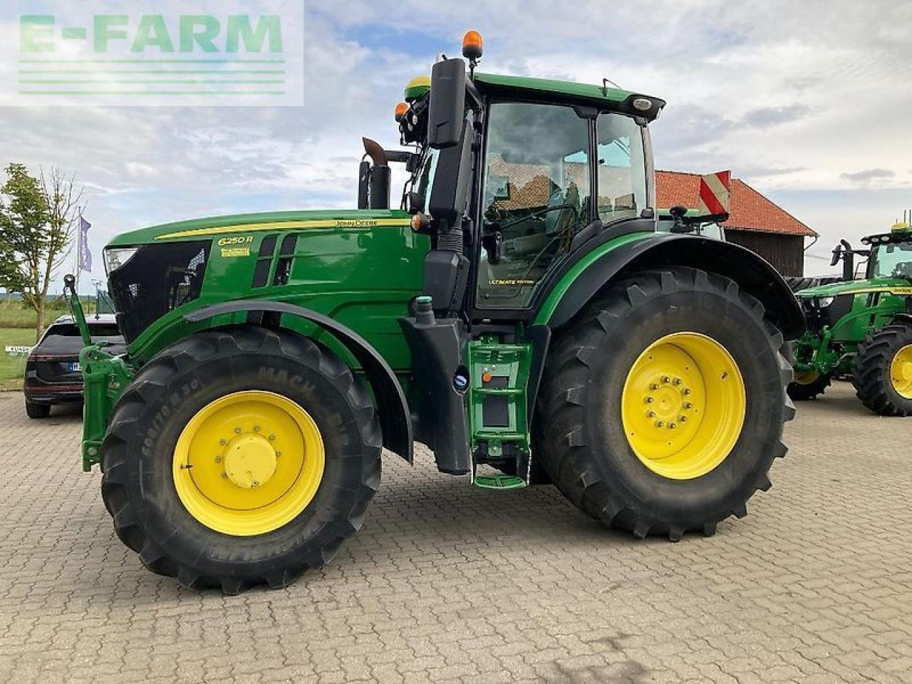 John Deere 6250 r - Traktor: 3 kép. John Deere 6250 r - Traktor: 3 kép.