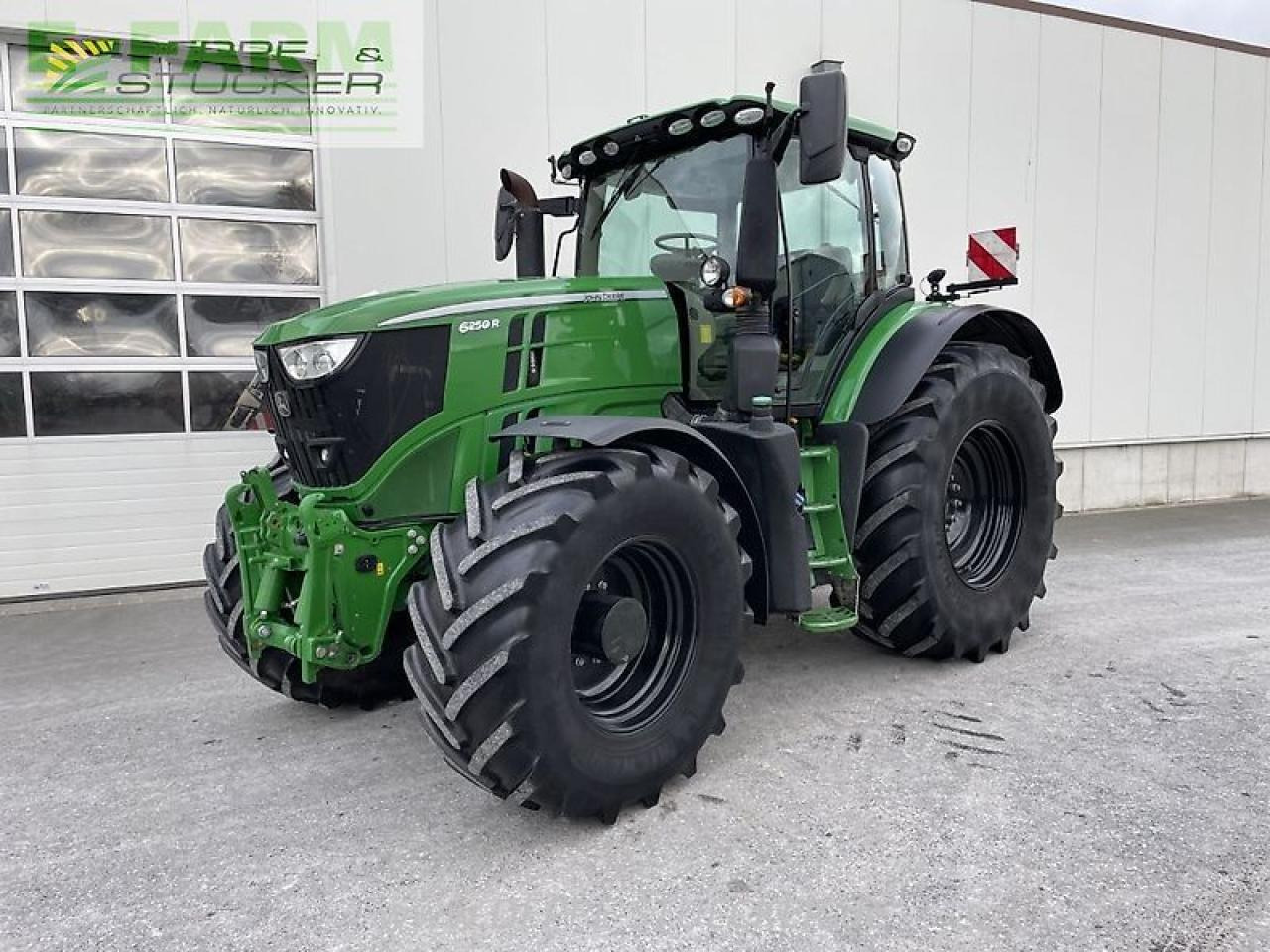 John Deere 6250r - Traktor: 1 kép. John Deere 6250r - Traktor: 1 kép.