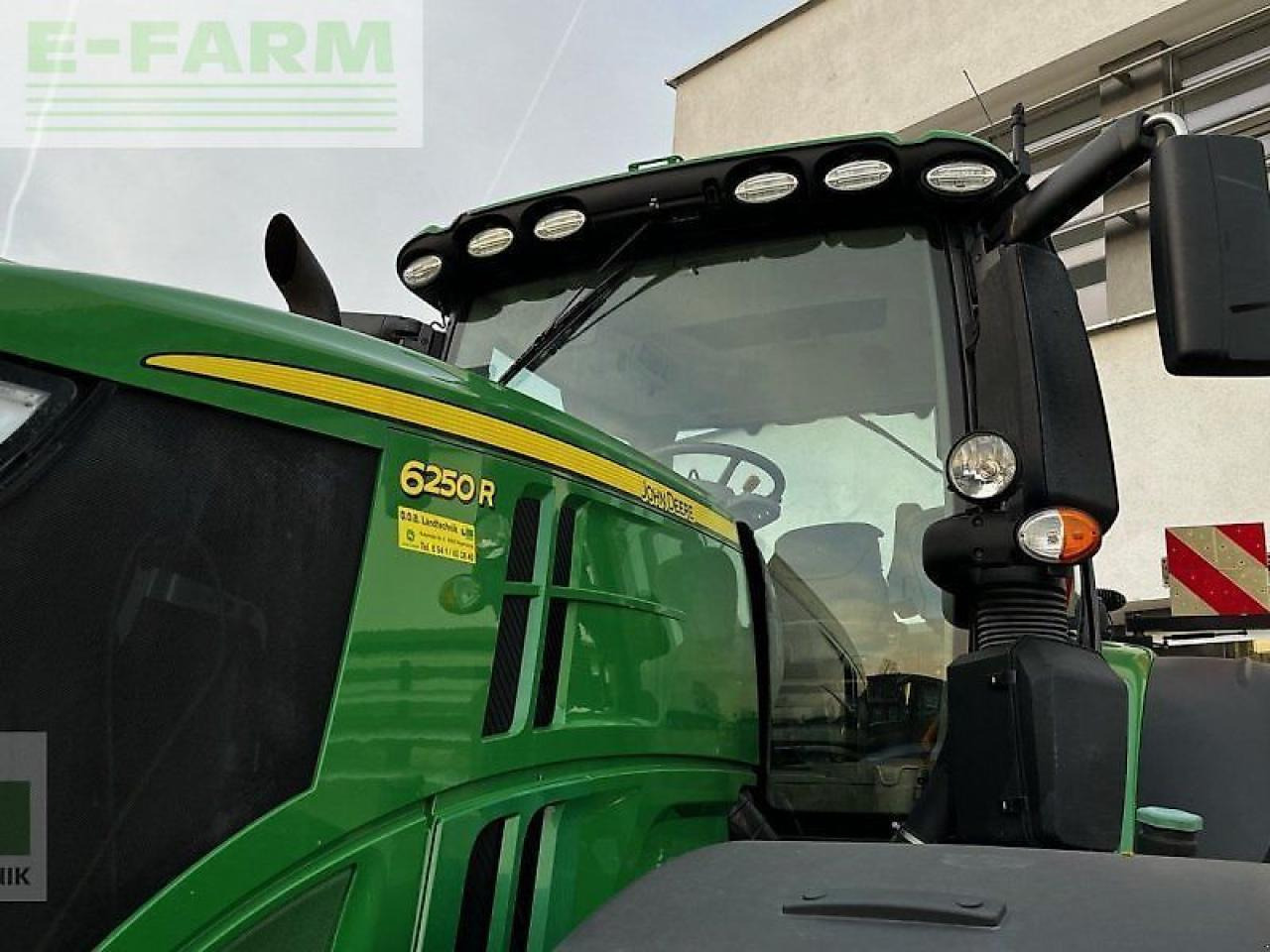 John Deere 6250r - Traktor: 2 kép. John Deere 6250r - Traktor: 2 kép.