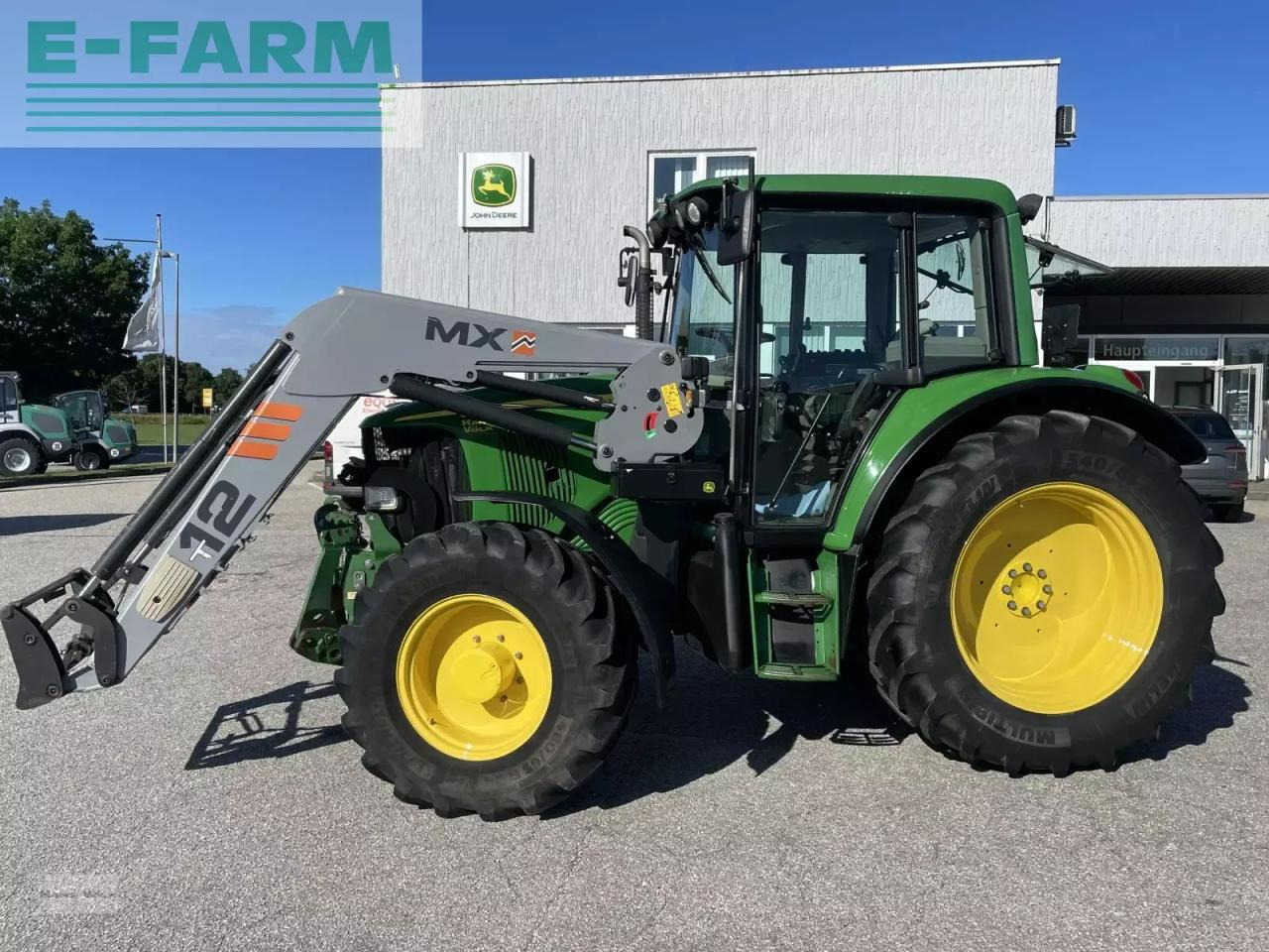 John Deere 6320 - Traktor: 1 kép. John Deere 6320 - Traktor: 1 kép.