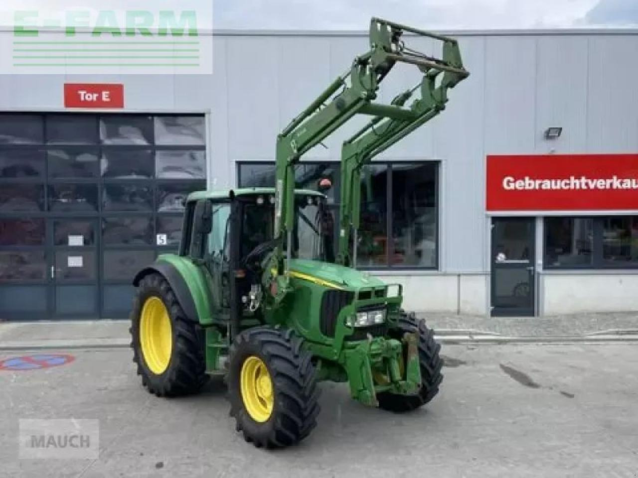 John Deere 6320 + fl - Traktor: 2 kép. John Deere 6320 + fl - Traktor: 2 kép.