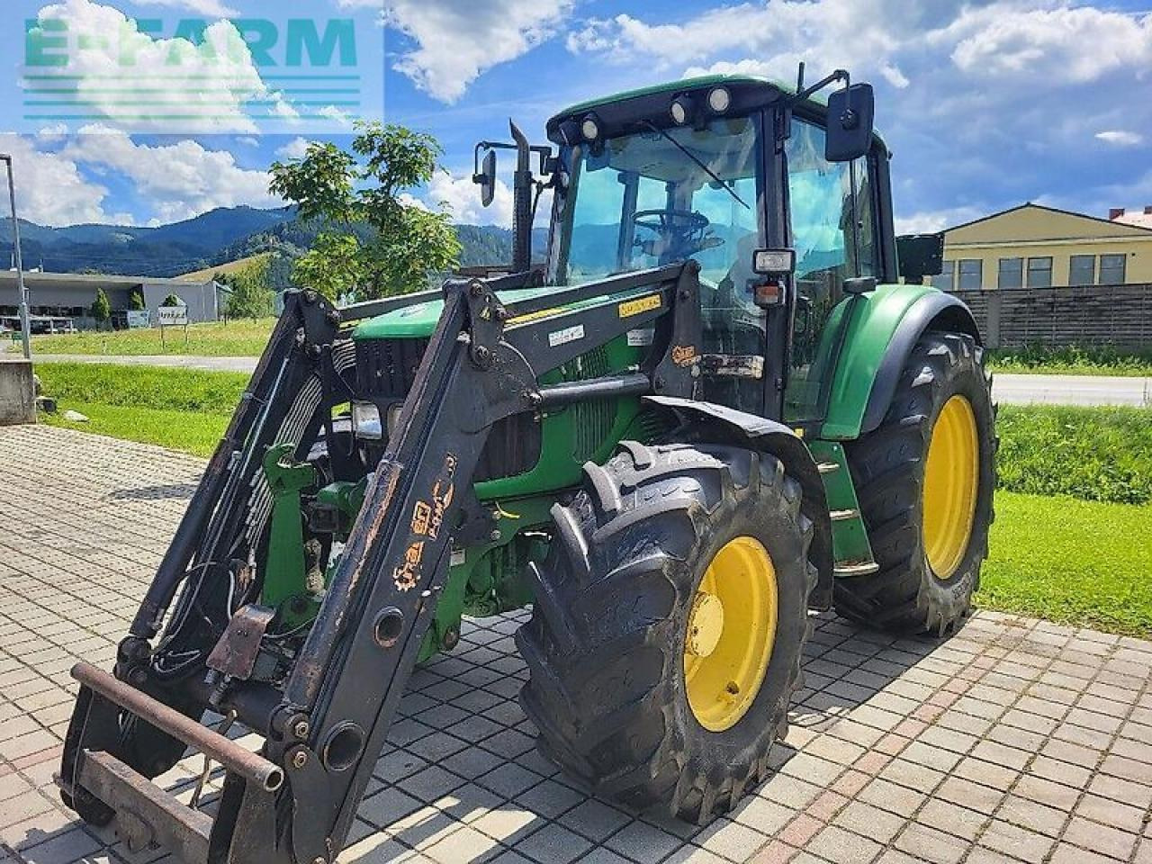 John Deere 6320 premium - Traktor: 2 kép. John Deere 6320 premium - Traktor: 2 kép.