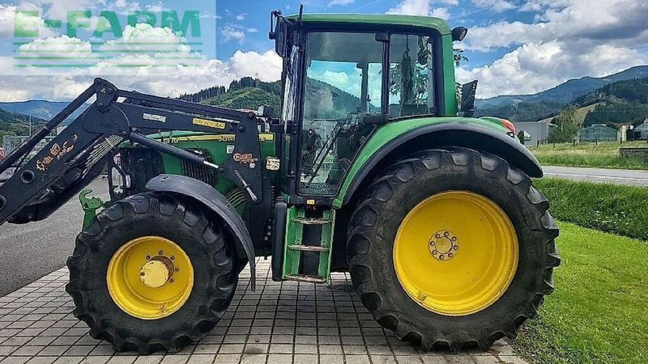 John Deere 6320 premium - Traktor: 1 kép. John Deere 6320 premium - Traktor: 1 kép.