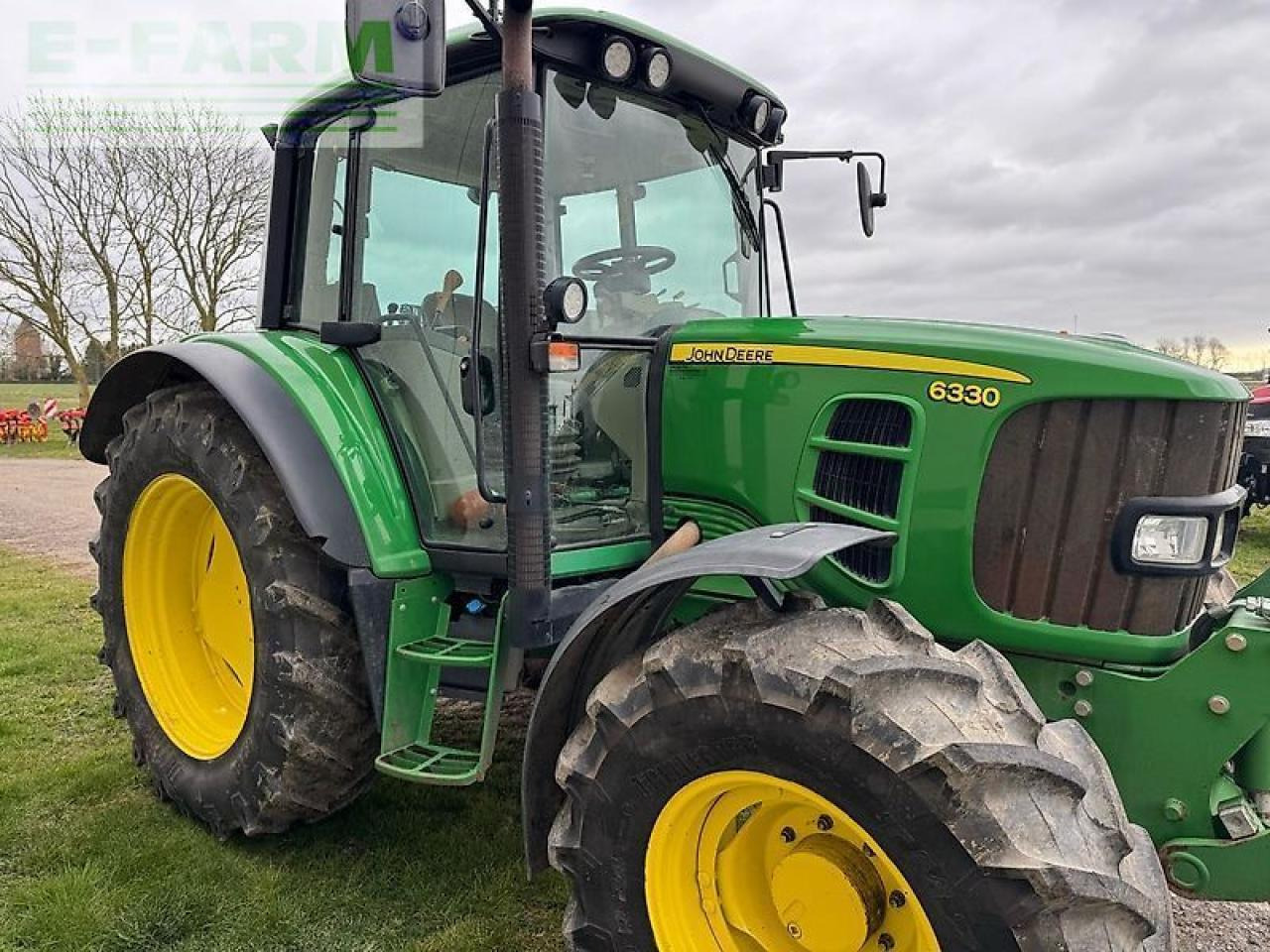 John Deere 6330 - Traktor: 4 kép. John Deere 6330 - Traktor: 4 kép.