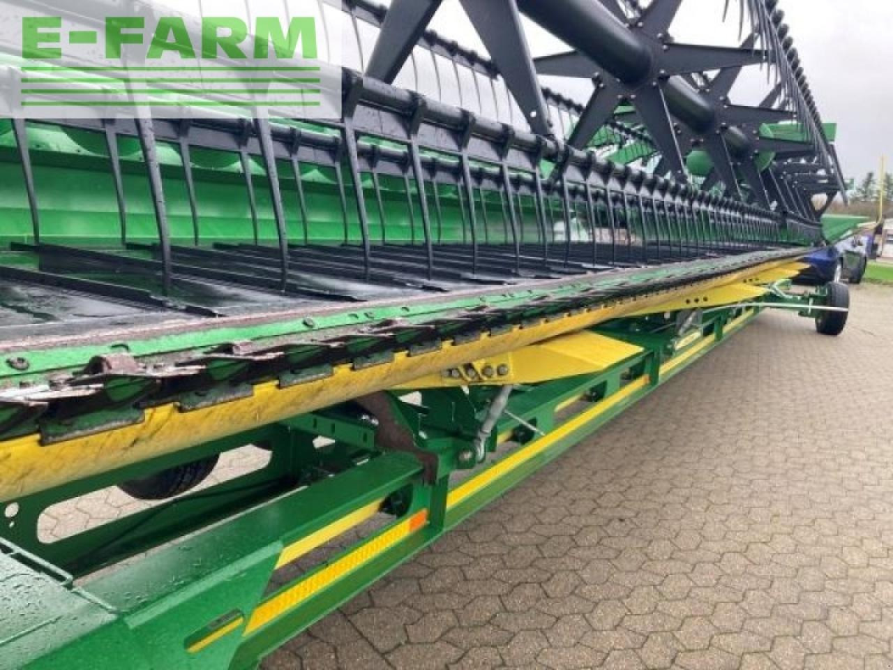 Takarmánybetakarító gép John Deere 640d: 6 kép.