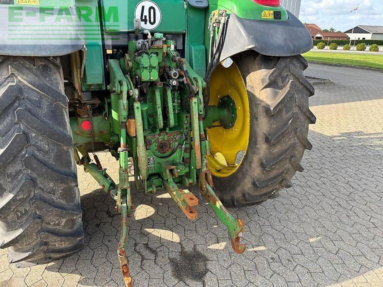 John Deere 6420 - Traktor: 4 kép. John Deere 6420 - Traktor: 4 kép.