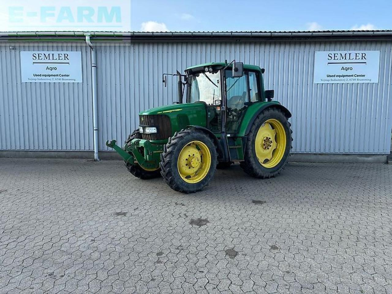 John Deere 6420 - Traktor: 1 kép. John Deere 6420 - Traktor: 1 kép.