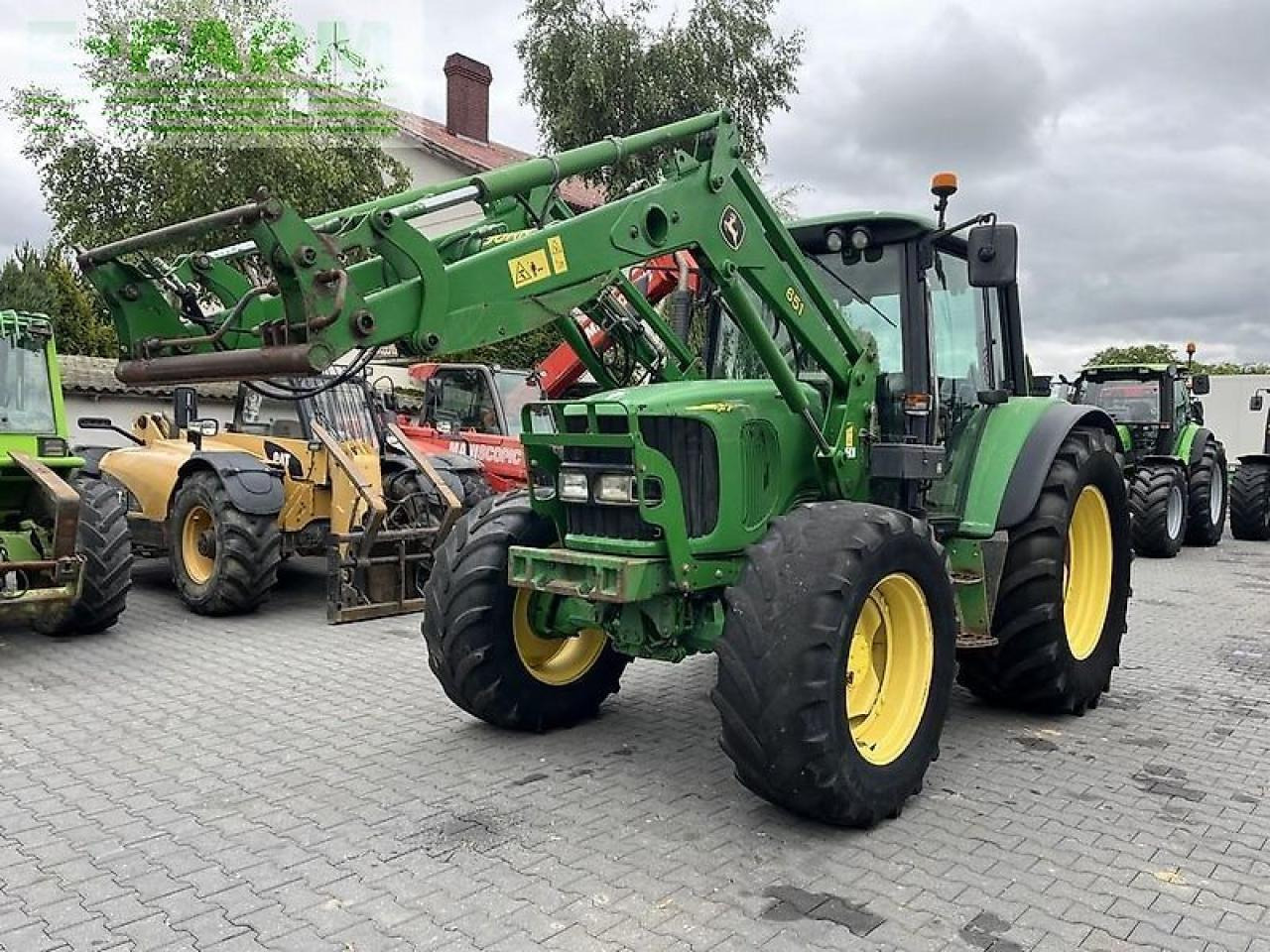 John Deere 6420 tls + john deere 651 - Traktor: 1 kép. John Deere 6420 tls + john deere 651 - Traktor: 1 kép.