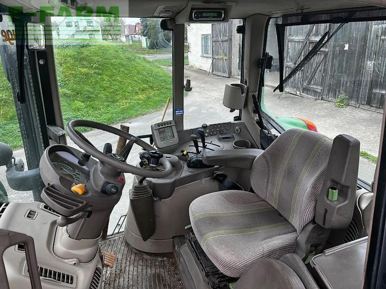 John Deere 6430 premium - Traktor: 4 kép. John Deere 6430 premium - Traktor: 4 kép.