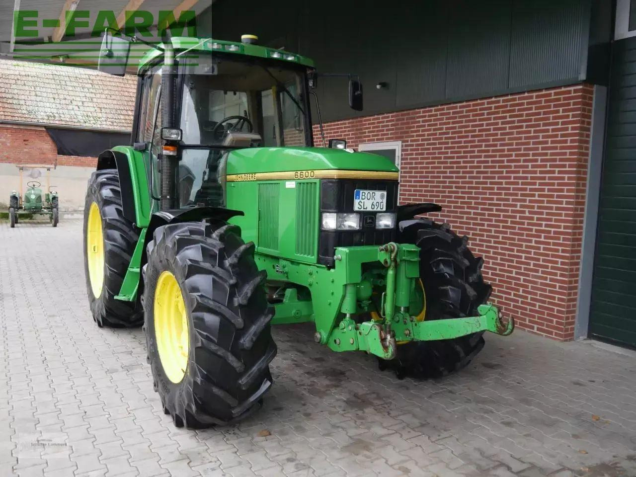 John Deere 6600 + fieldbee rtk + pflegeräder - Traktor: 2 kép. John Deere 6600 + fieldbee rtk + pflegeräder - Traktor: 2 kép.