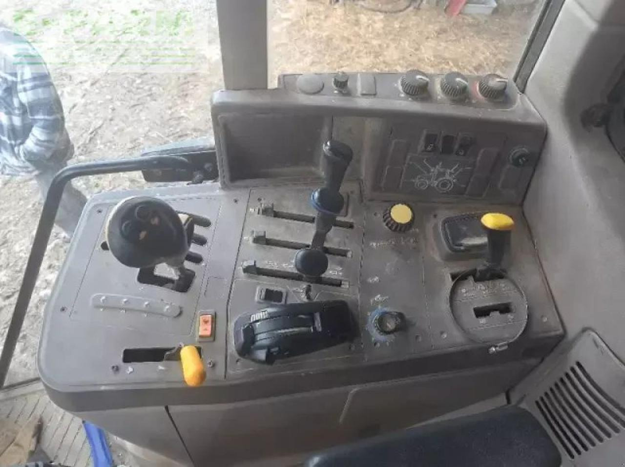 John Deere 6630 - Traktor: 4 kép. John Deere 6630 - Traktor: 4 kép.