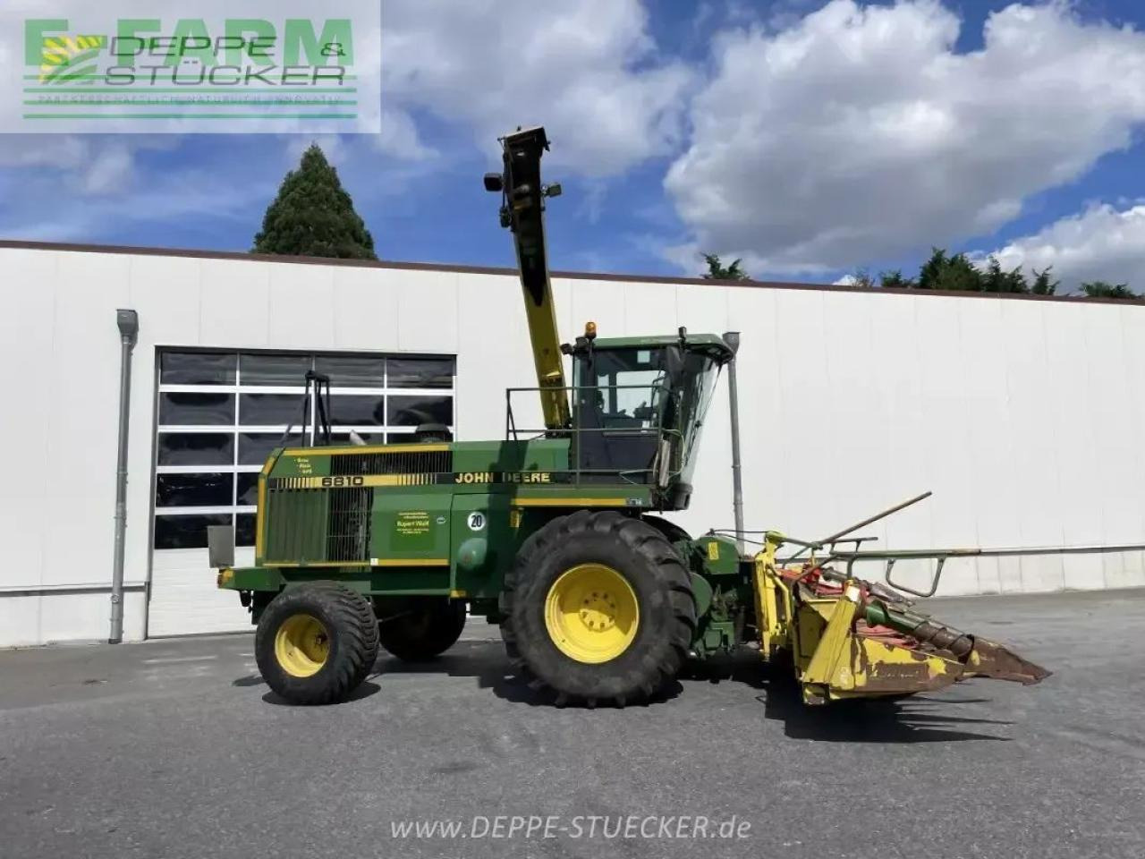 Önjáró szecskázógép John Deere 6810: 6 kép. Önjáró szecskázógép John Deere 6810: 6 kép.