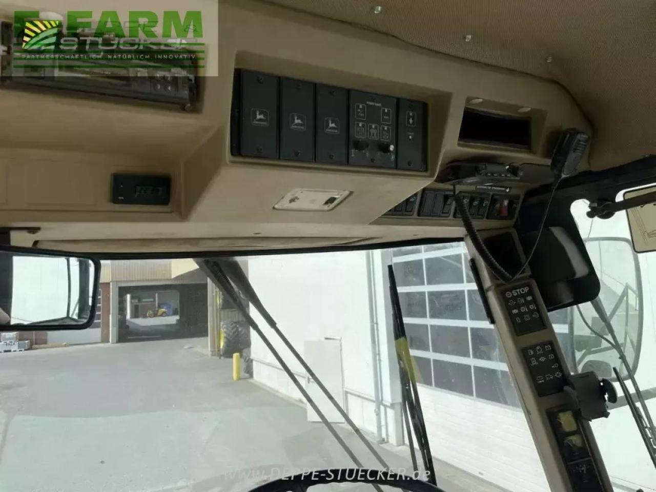 Önjáró szecskázógép John Deere 6810: 9 kép. Önjáró szecskázógép John Deere 6810: 9 kép.