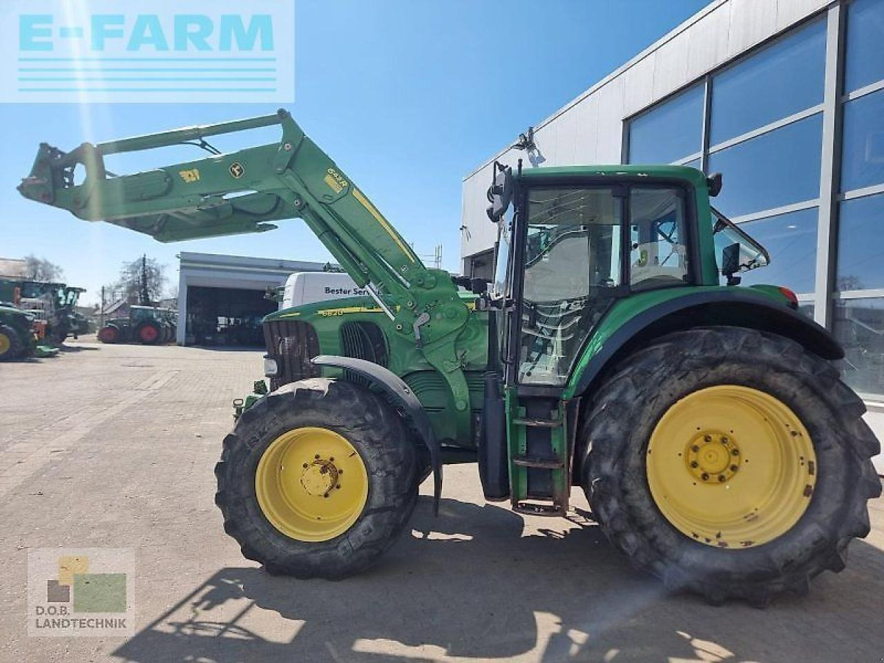 John Deere 6820 - Traktor: 3 kép. John Deere 6820 - Traktor: 3 kép.