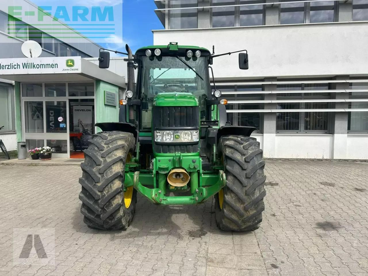 John Deere 6830 - Traktor: 4 kép. John Deere 6830 - Traktor: 4 kép.