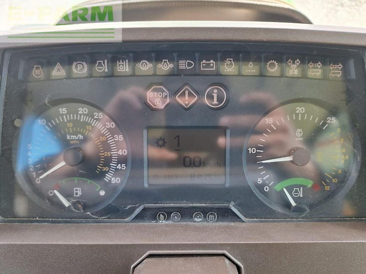 Traktor John Deere 6920 s powerquad: 8 kép.