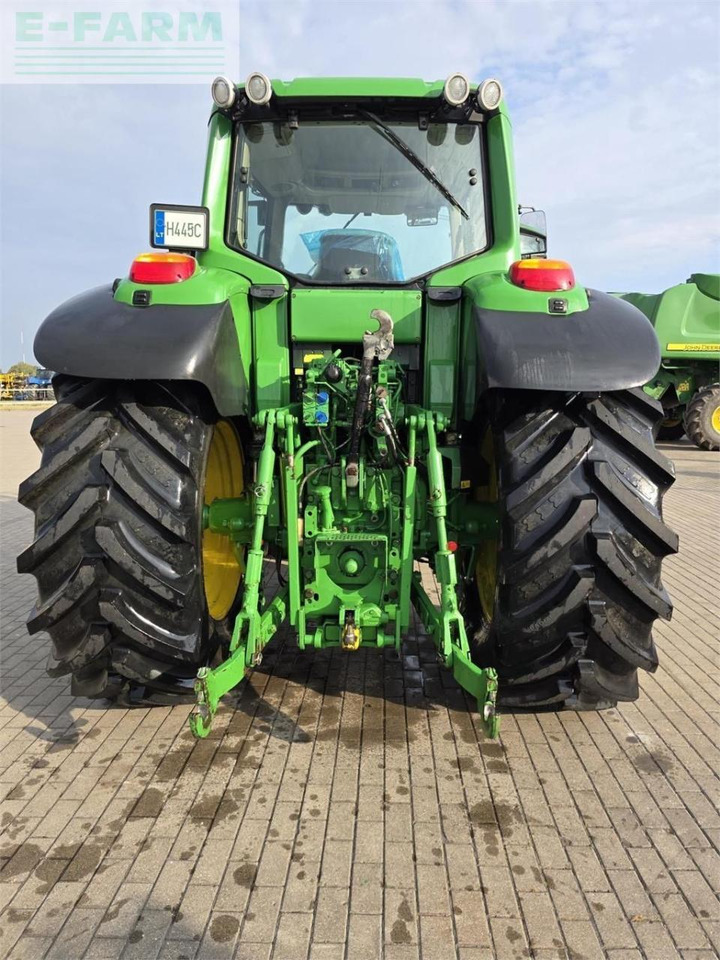John Deere 6930 premium - Traktor: 4 kép. John Deere 6930 premium - Traktor: 4 kép.