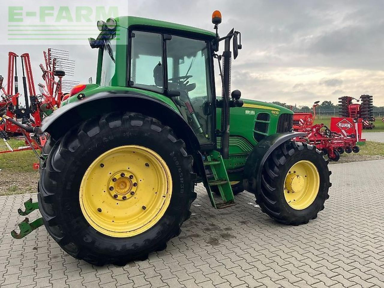 John Deere 6930 premium - Traktor: 5 kép. John Deere 6930 premium - Traktor: 5 kép.