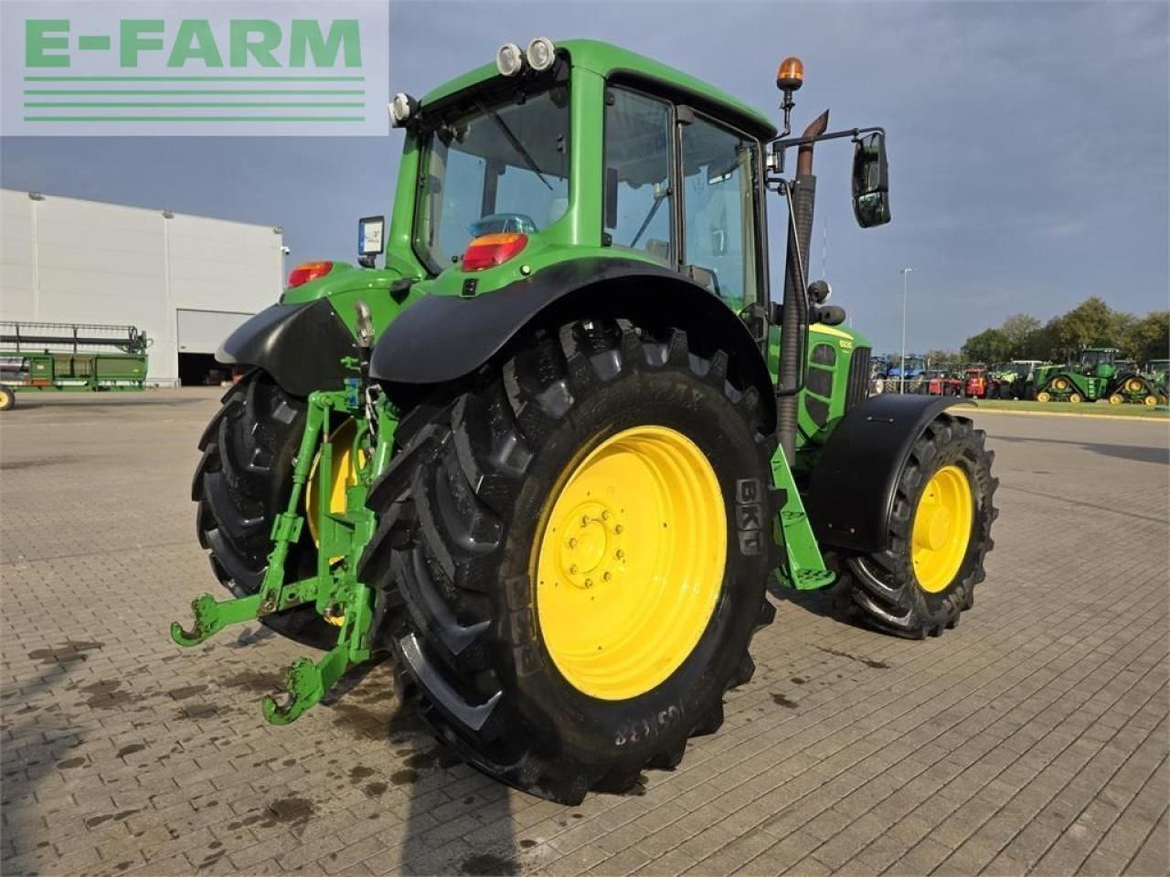John Deere 6930 premium - Traktor: 3 kép. John Deere 6930 premium - Traktor: 3 kép.