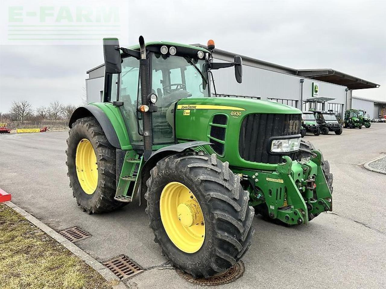 John Deere 6930 premium ap - Traktor: 4 kép. John Deere 6930 premium ap - Traktor: 4 kép.