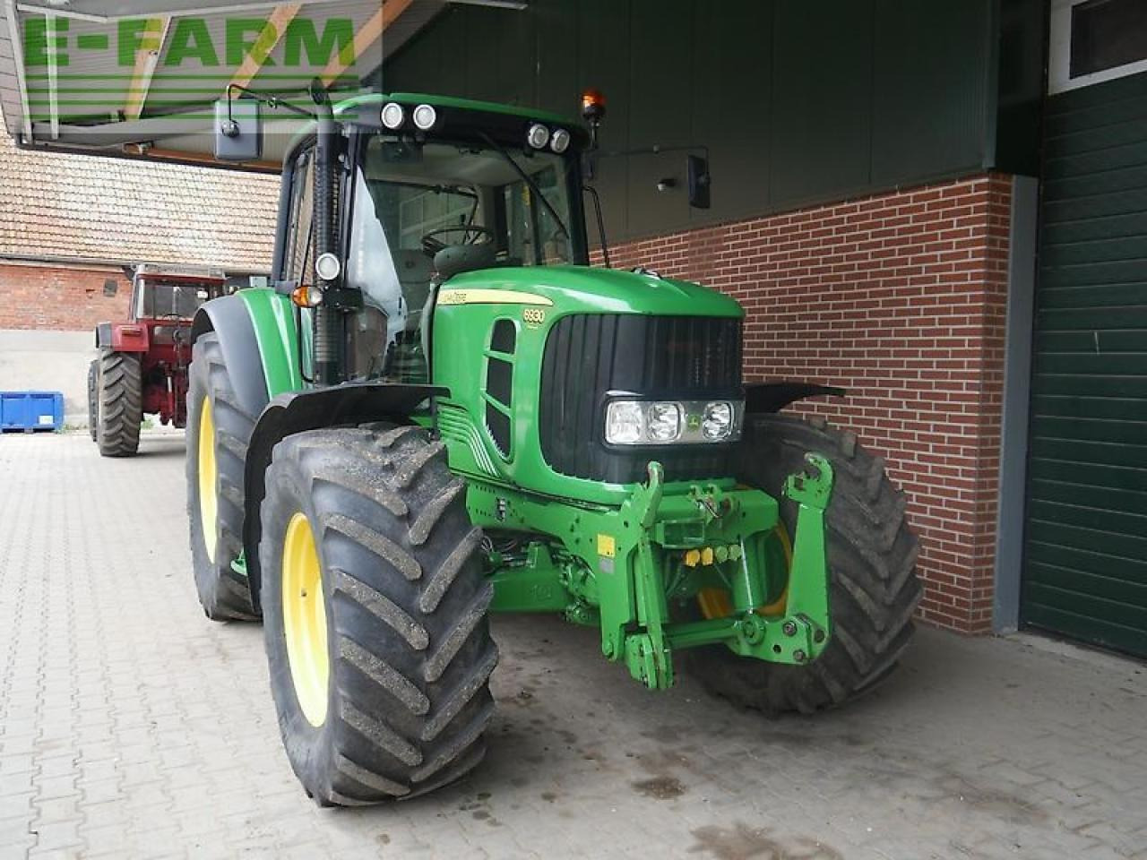 John Deere 6930 premium autopowr - Traktor: 2 kép. John Deere 6930 premium autopowr - Traktor: 2 kép.