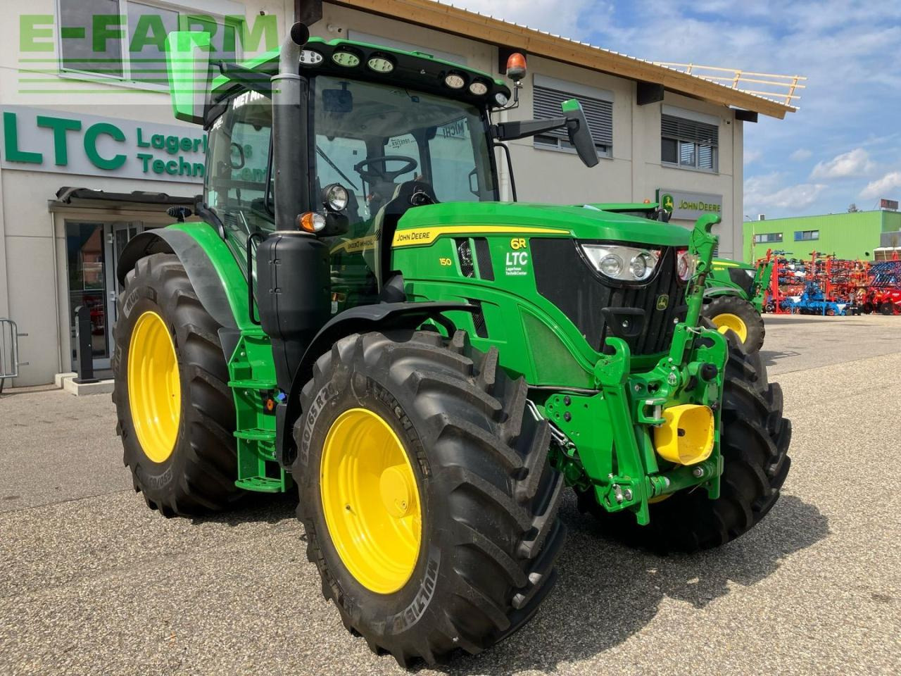 John Deere 6R 150 - Traktor: 4 kép. John Deere 6R 150 - Traktor: 4 kép.
