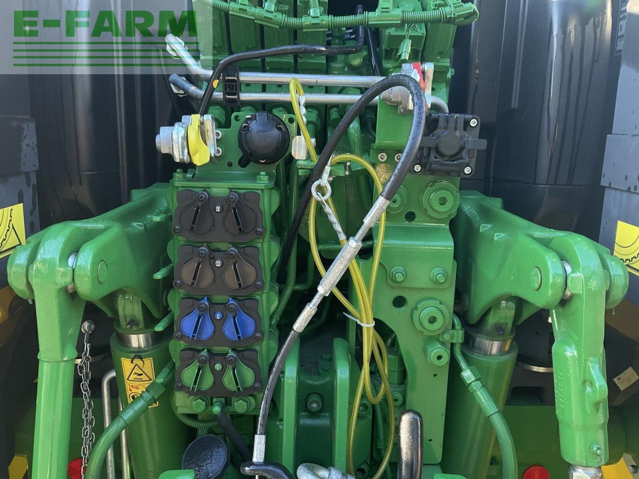 Traktor John Deere 6r 110: 22 kép. Traktor John Deere 6r 110: 22 kép.