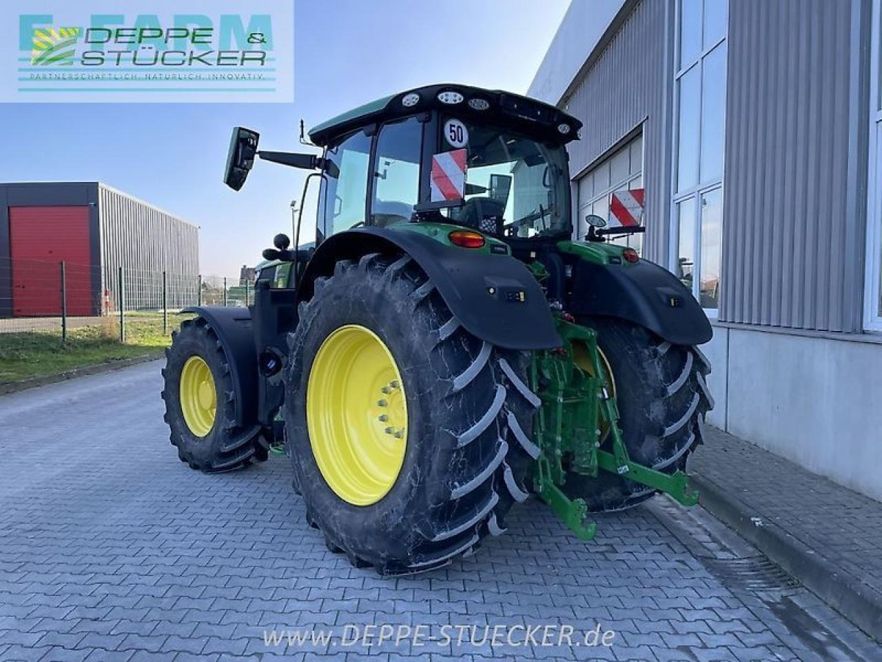 Traktor John Deere 6r 175: 14 kép.