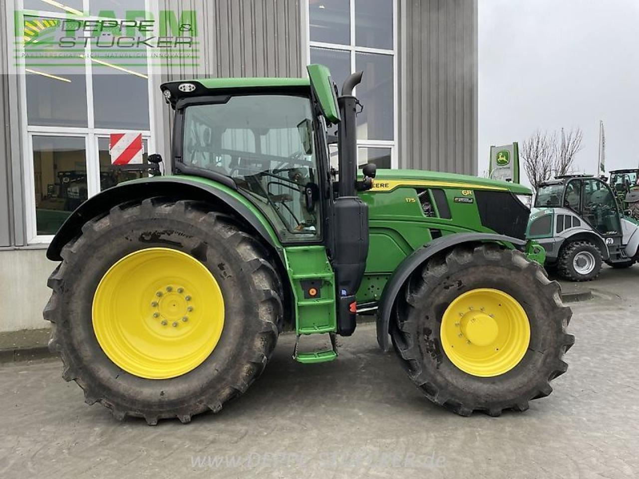 John Deere 6r 175 - Traktor: 3 kép. John Deere 6r 175 - Traktor: 3 kép.