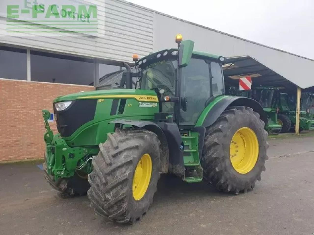 John Deere 6r 215 - Traktor: 1 kép. John Deere 6r 215 - Traktor: 1 kép.